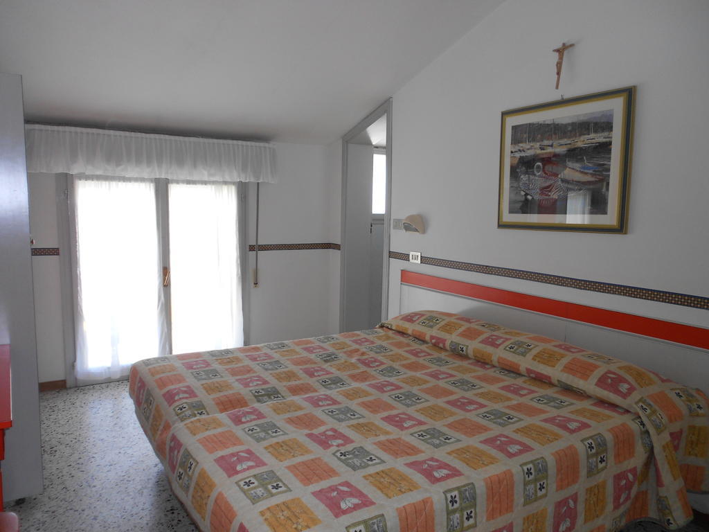 Hotel Laguna Blu Rimini Room photo